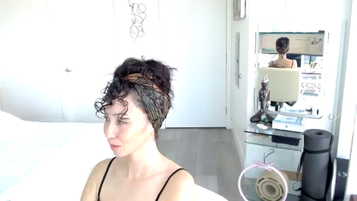 Minnie_B00M