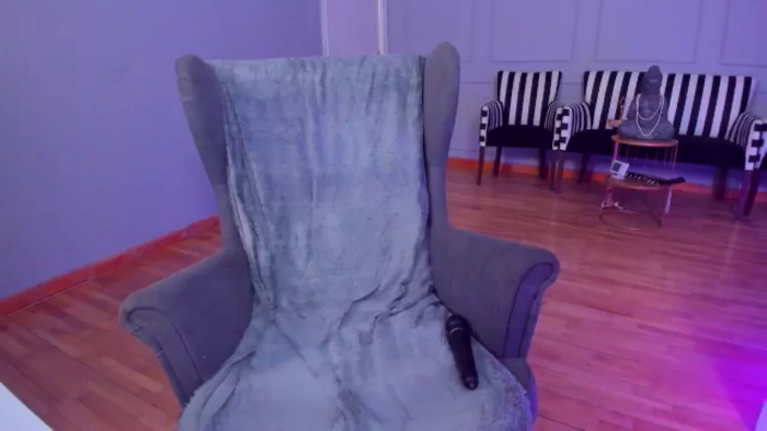 AwwwElla