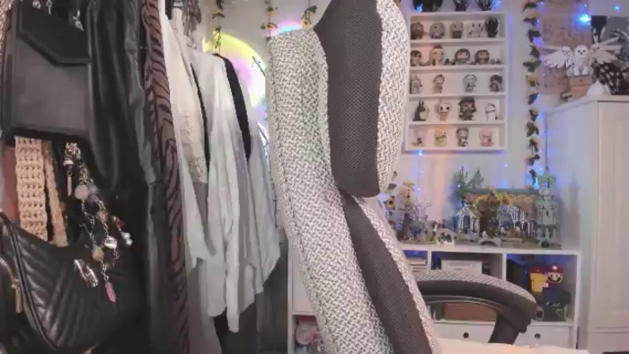 KellyAsian