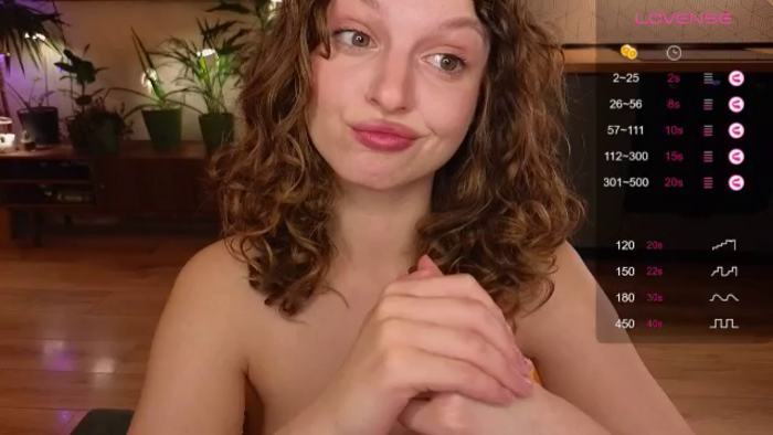 AliceQueeny