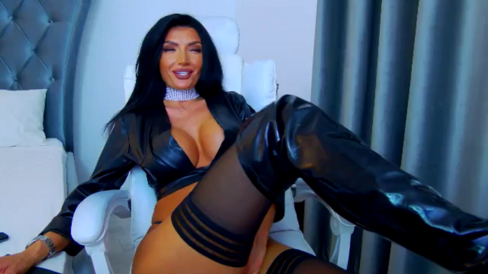 Karina_Smith