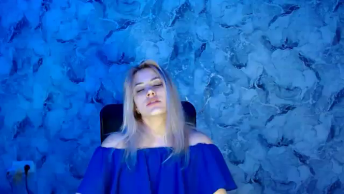 Nika_gold1