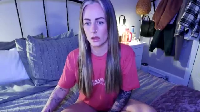Lena_bee