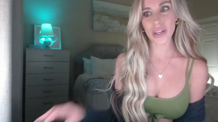 Queen_bambii