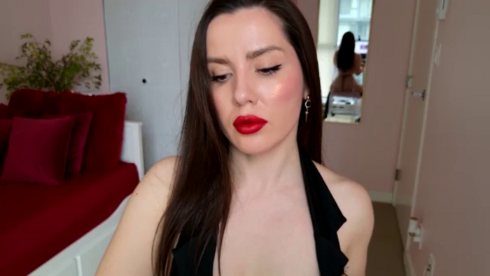 BellaBaxter