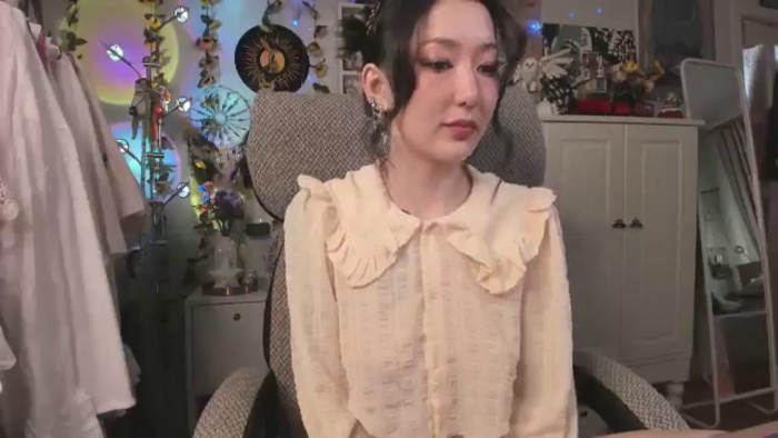 KellyAsian