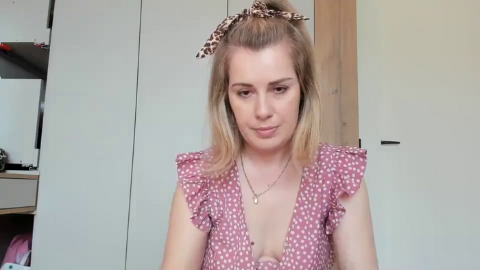 PrettyWomen31