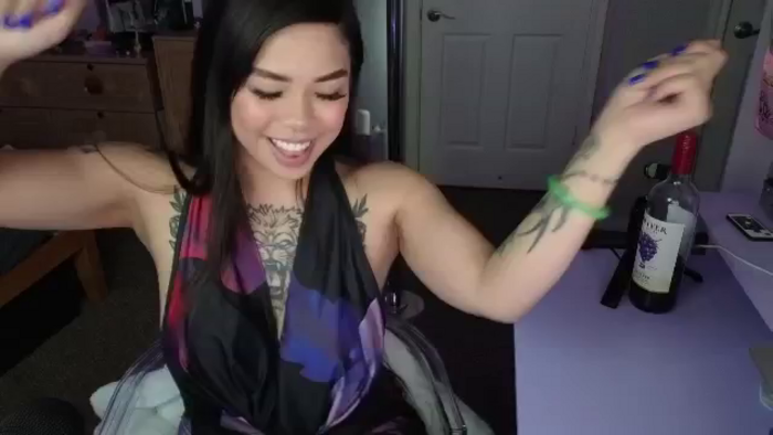 dolllface
