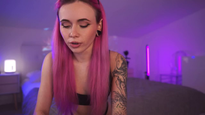 Sarah_Pink