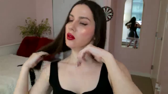 BellaBaxter