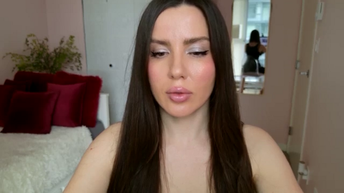 BellaBaxter