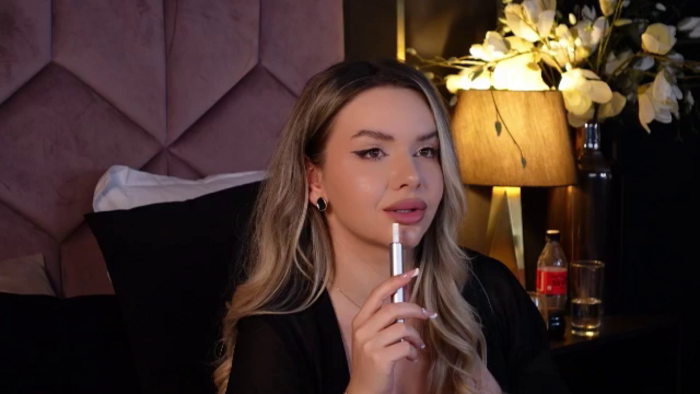 Kat_Jolie