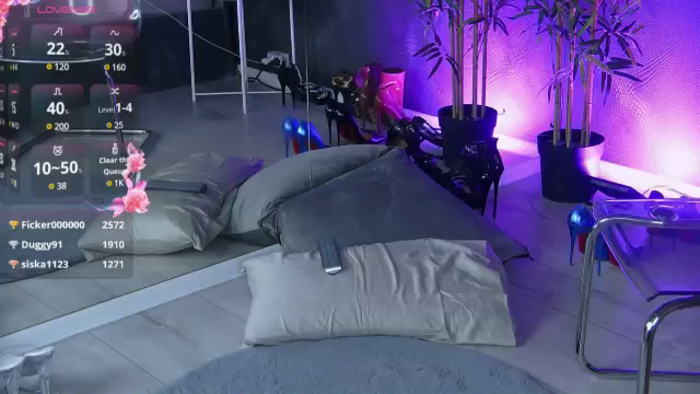 Shayblonde