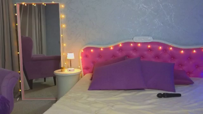 ArianaPetite