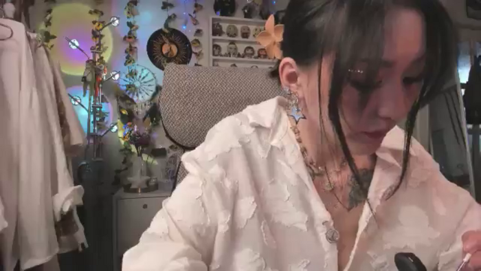 KellyAsian
