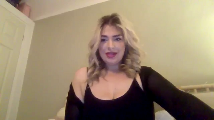 Roxy_Reveals