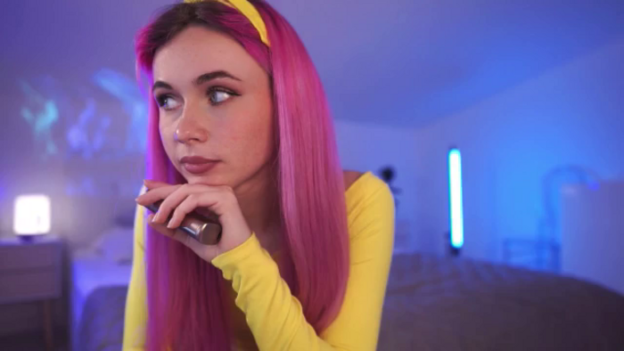 Sarah_Pink