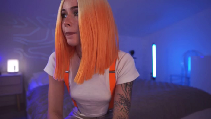 Sarah_Pink