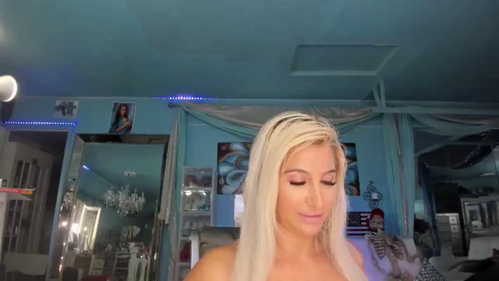 ADRIANA_FOX