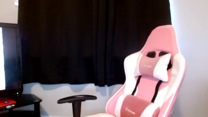 MILFMikkiXO