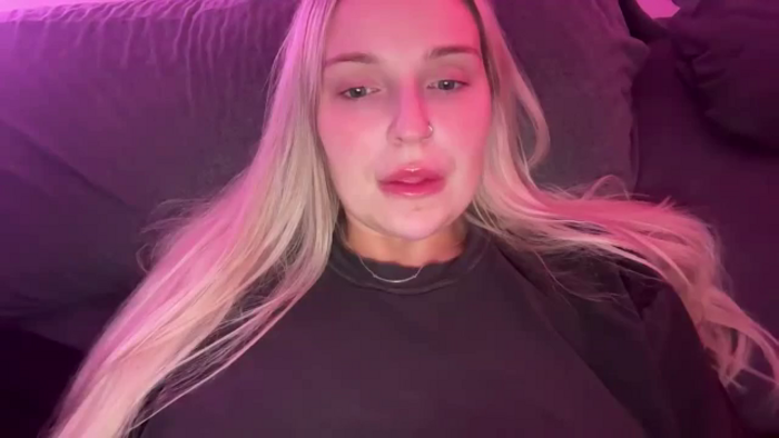 KissMyTitsPls