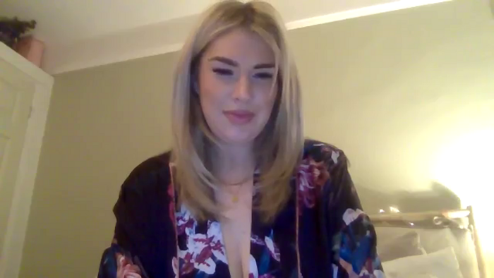 Roxy_Reveals