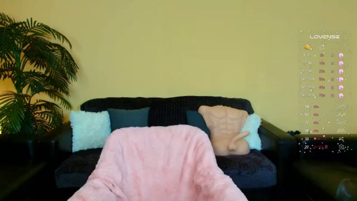 Queenevamaria