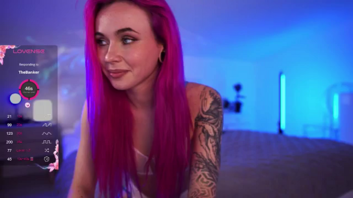 Sarah_Pink