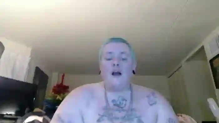 2025/04/04/mfc-ajthepunk420-11-55-20