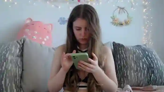 2025/04/04/mfc-princesseffie-20-50-10