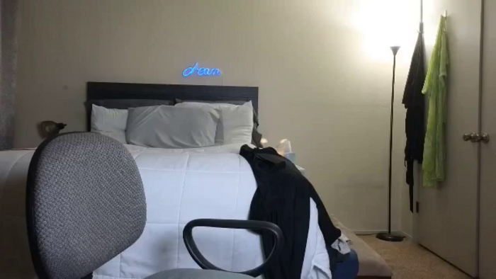 MacNTits