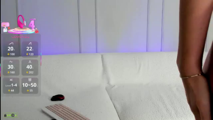 ShyEyesBlondy