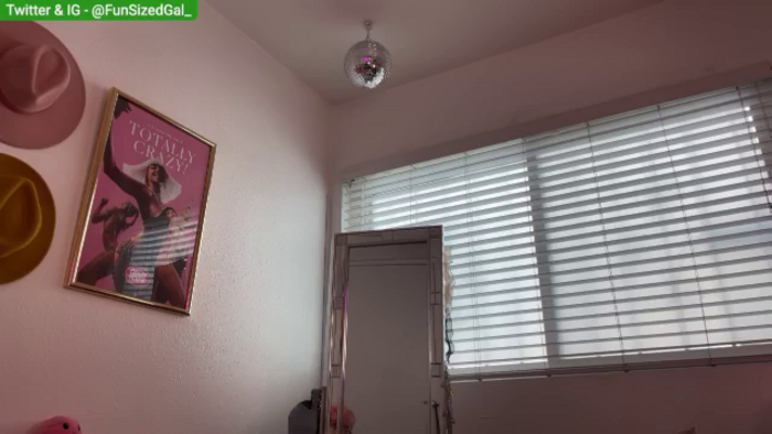 FunSizedGal