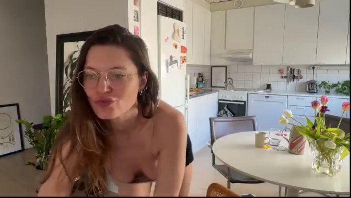 Kinky_orange