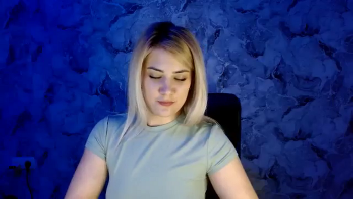Nika_gold1