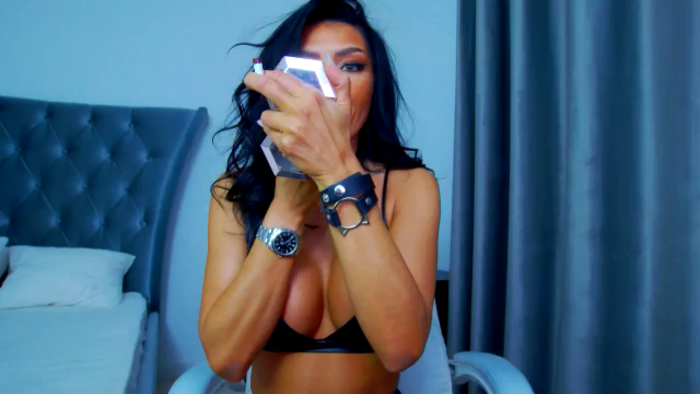 Karina_Smith