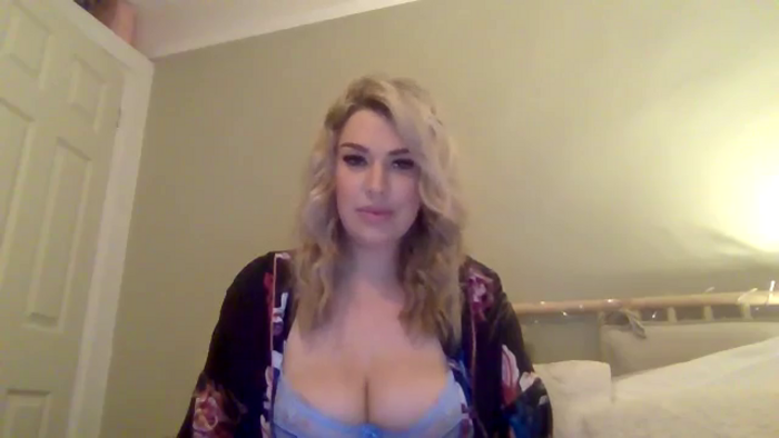 Roxy_Reveals