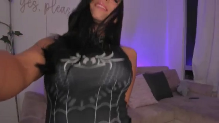Lilly_sexy1