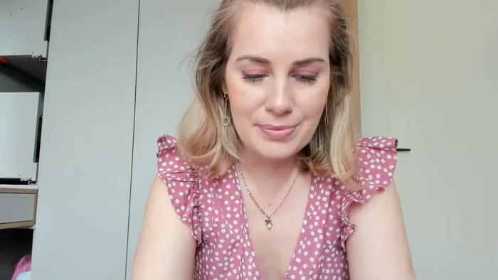 PrettyWomen31