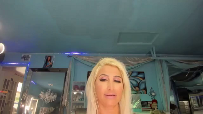 ADRIANA_FOX