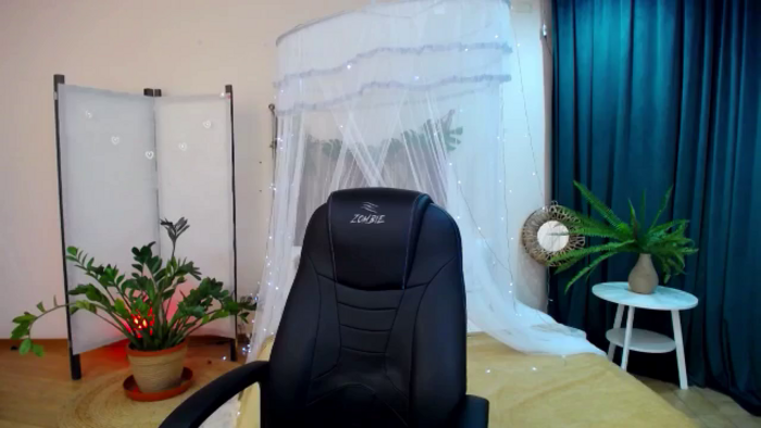 AdmireMyEyes