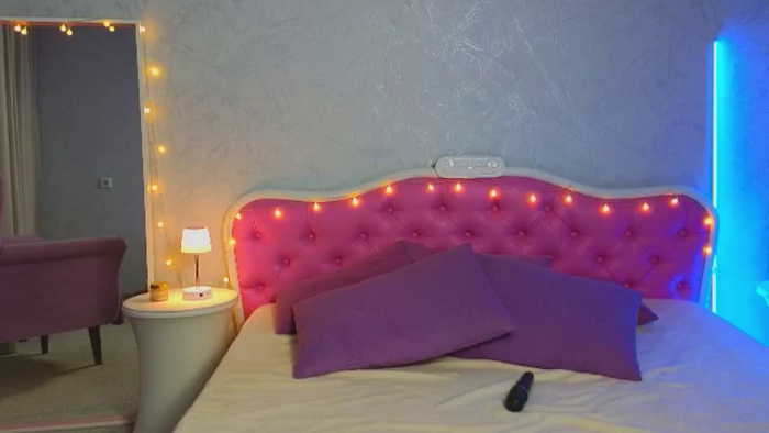 ArianaPetite