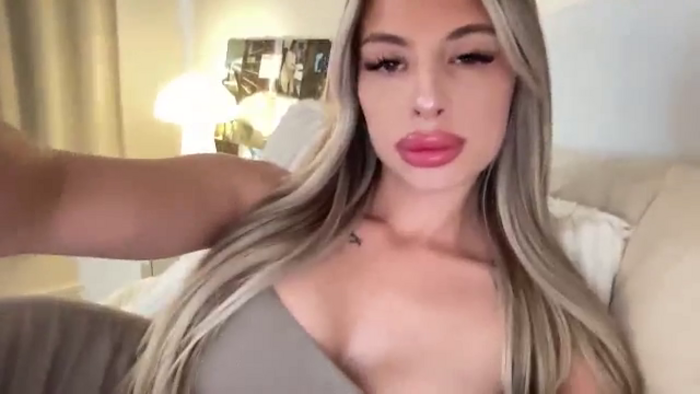aryaaxo
