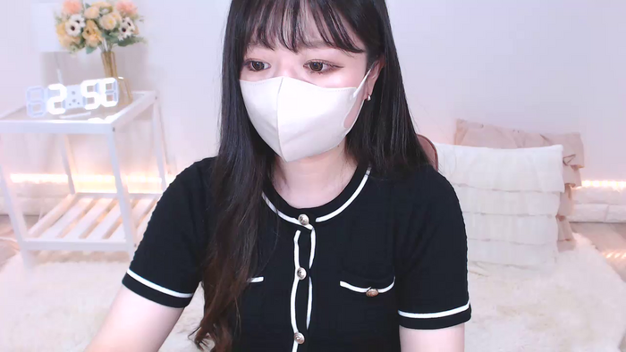 Yuix0