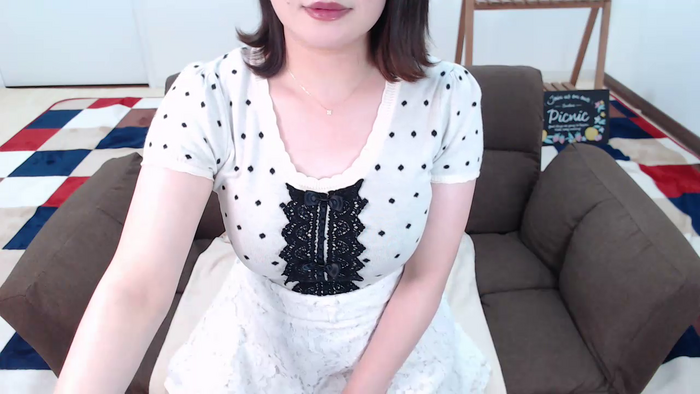 yKAEDEy7