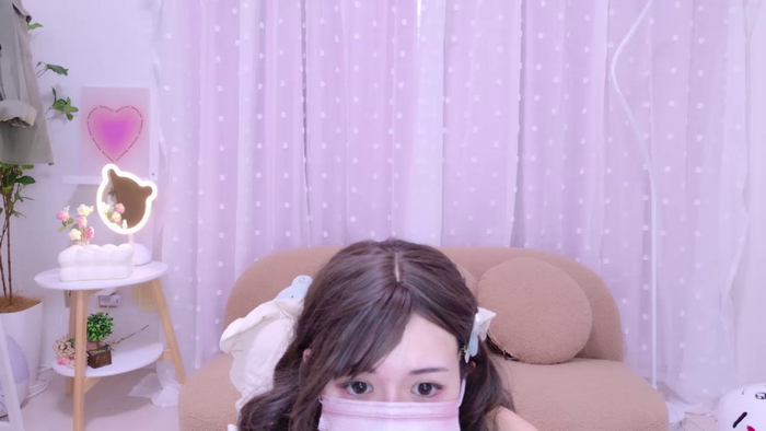 zxNAMIxz