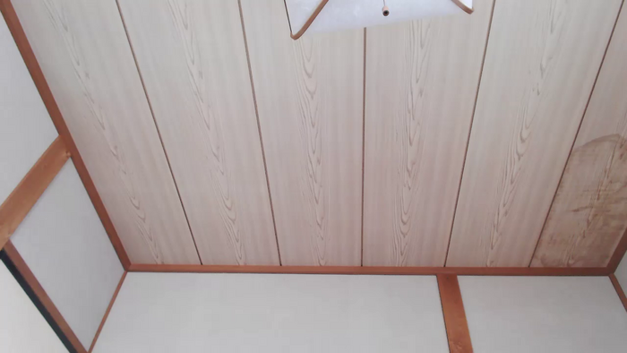 ri000na