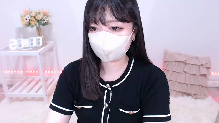 Yuix0