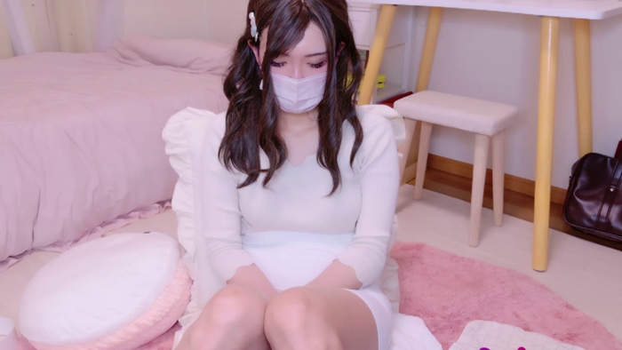 zxNAMIxz