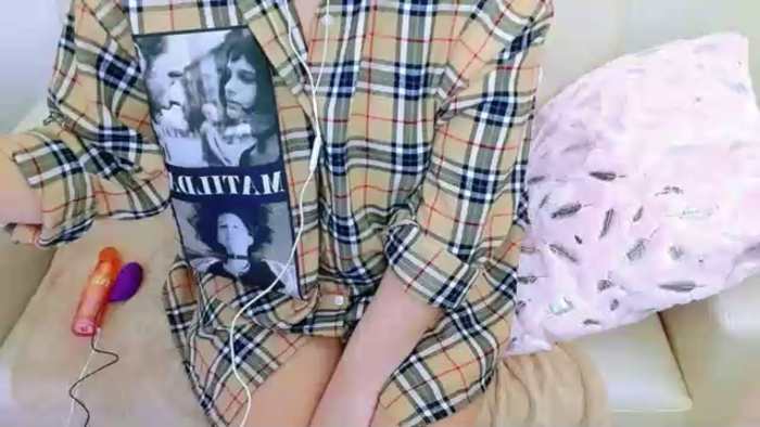 uxuHINAuxu